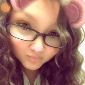 Meet your Posher, Cassandra